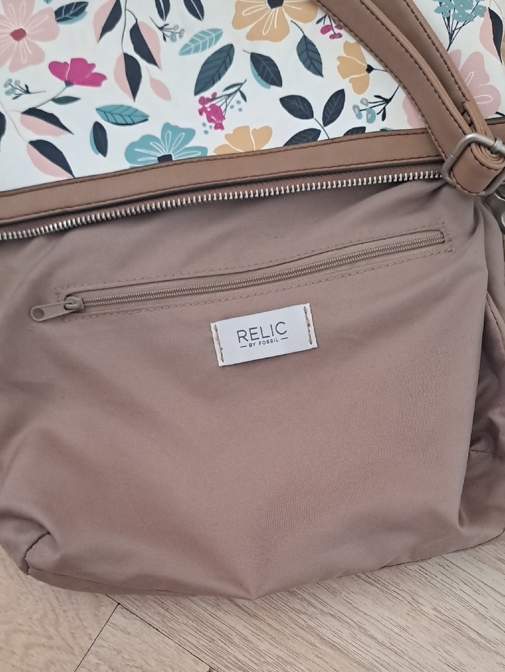 RELIC Floral Crossbody Bag with Taupe Trim - Picture 11 of 11